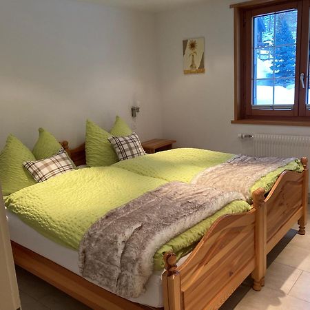 Ferienwohnung Haus Alpenperle Saas-Almagell Zimmer foto