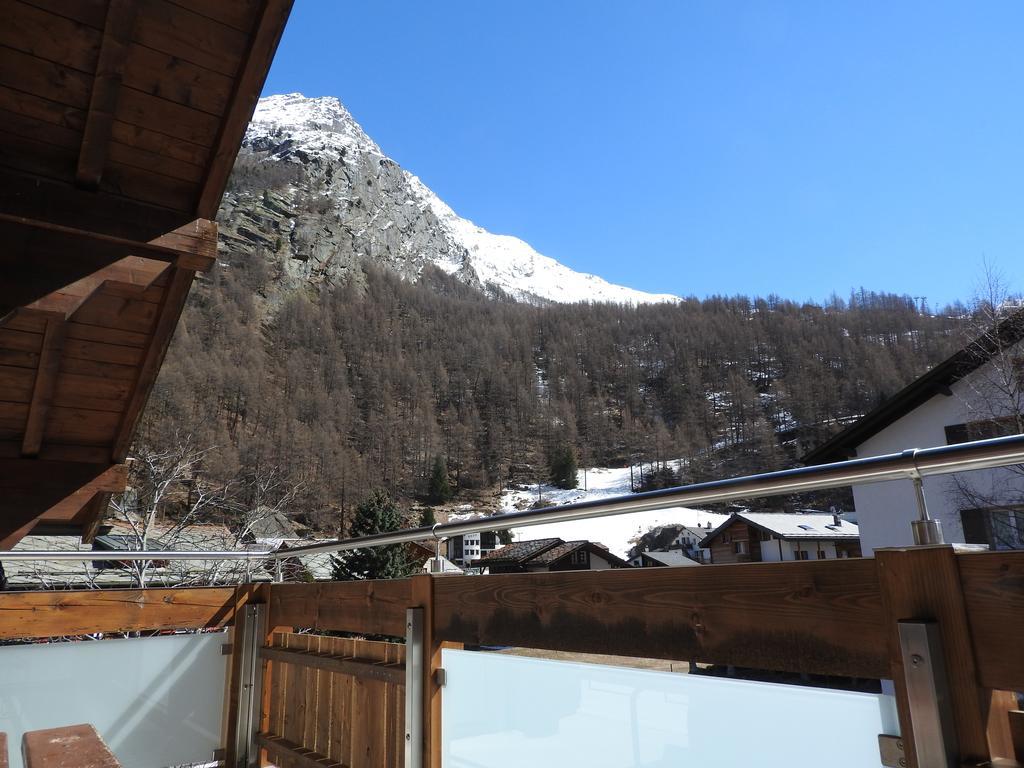 Ferienwohnung Haus Alpenperle Saas-Almagell Exterior foto
