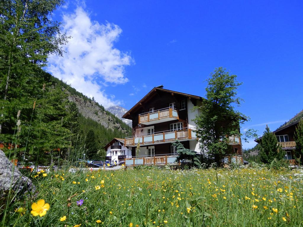 Ferienwohnung Haus Alpenperle Saas-Almagell Exterior foto