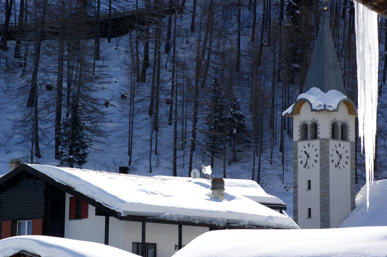 Ferienwohnung Haus Alpenperle Saas-Almagell Exterior foto