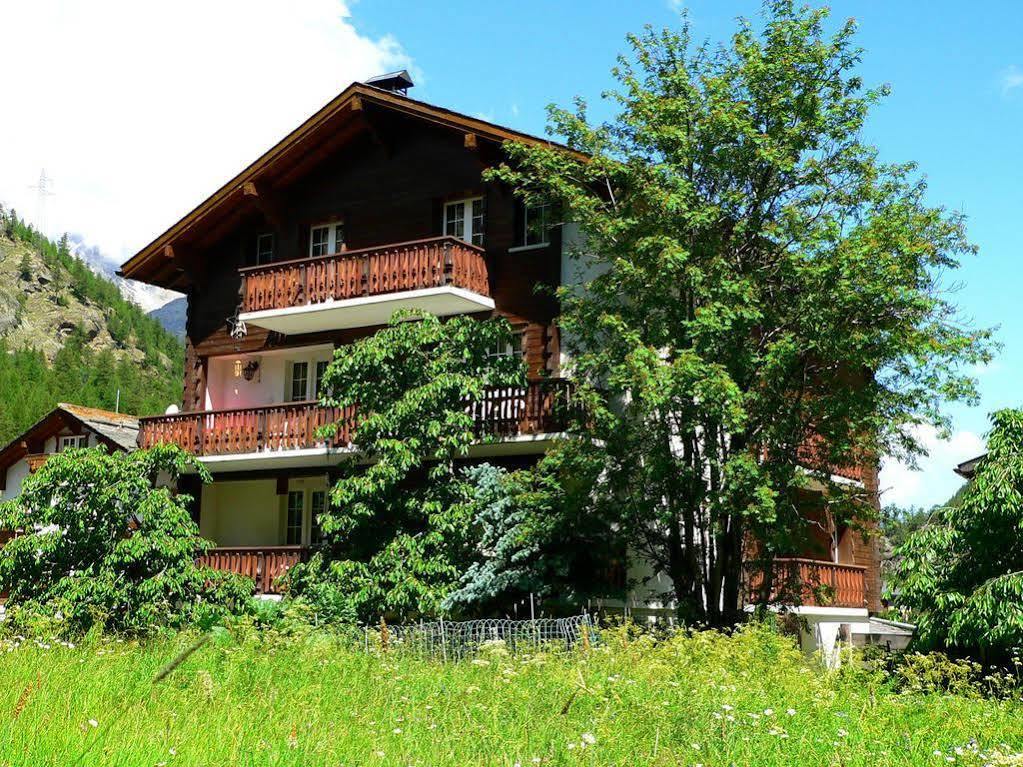 Ferienwohnung Haus Alpenperle Saas-Almagell Exterior foto