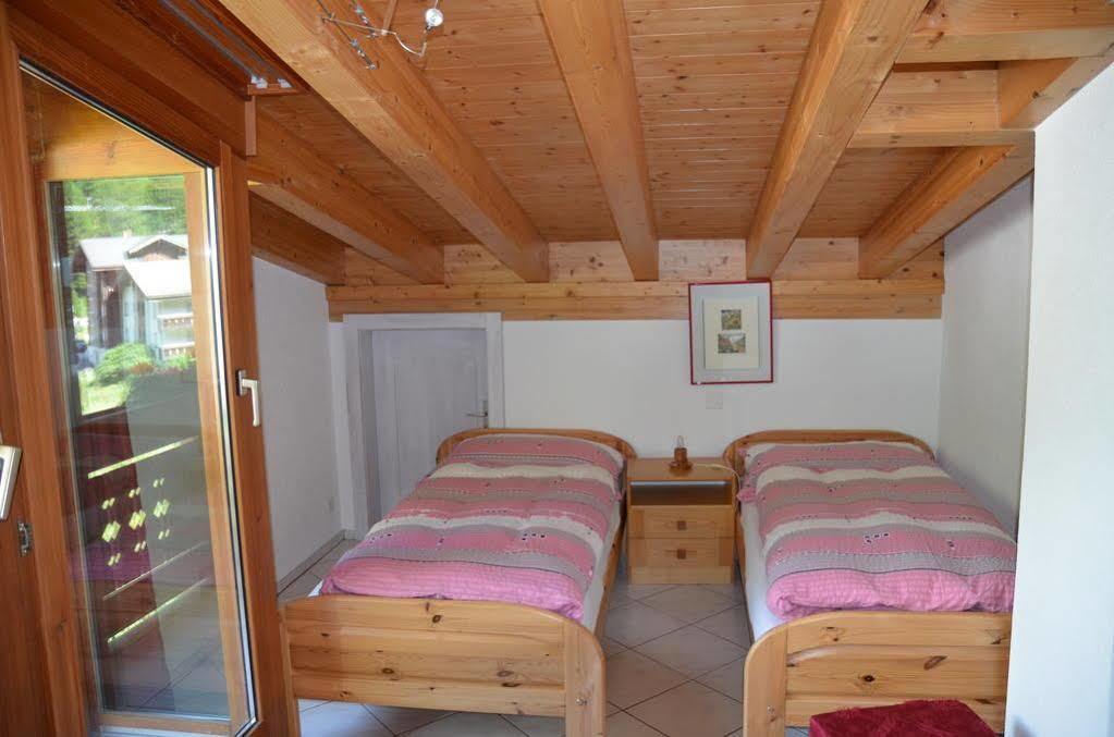 Ferienwohnung Haus Alpenperle Saas-Almagell Exterior foto